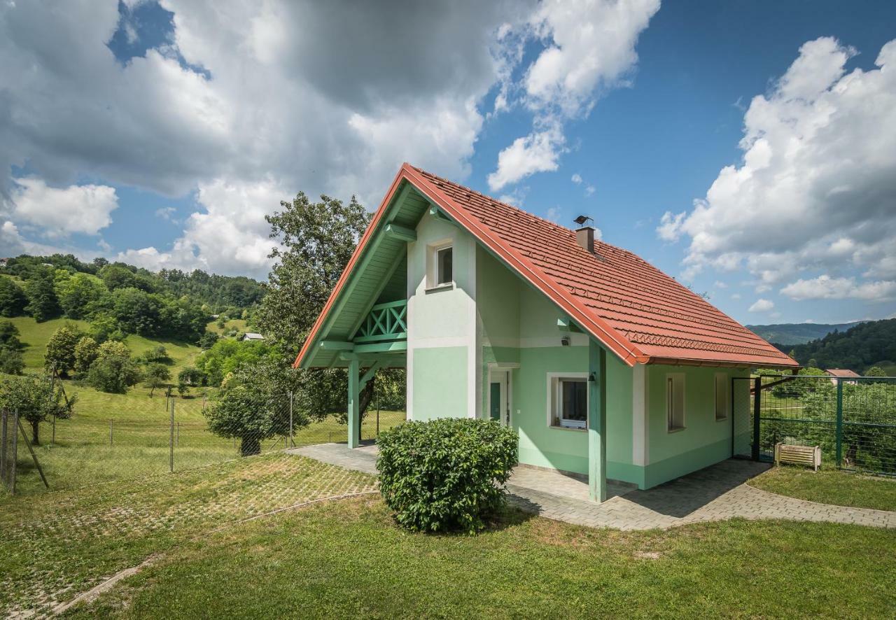 Holiday Home Neokrnjena Narava Sevnica Ngoại thất bức ảnh
